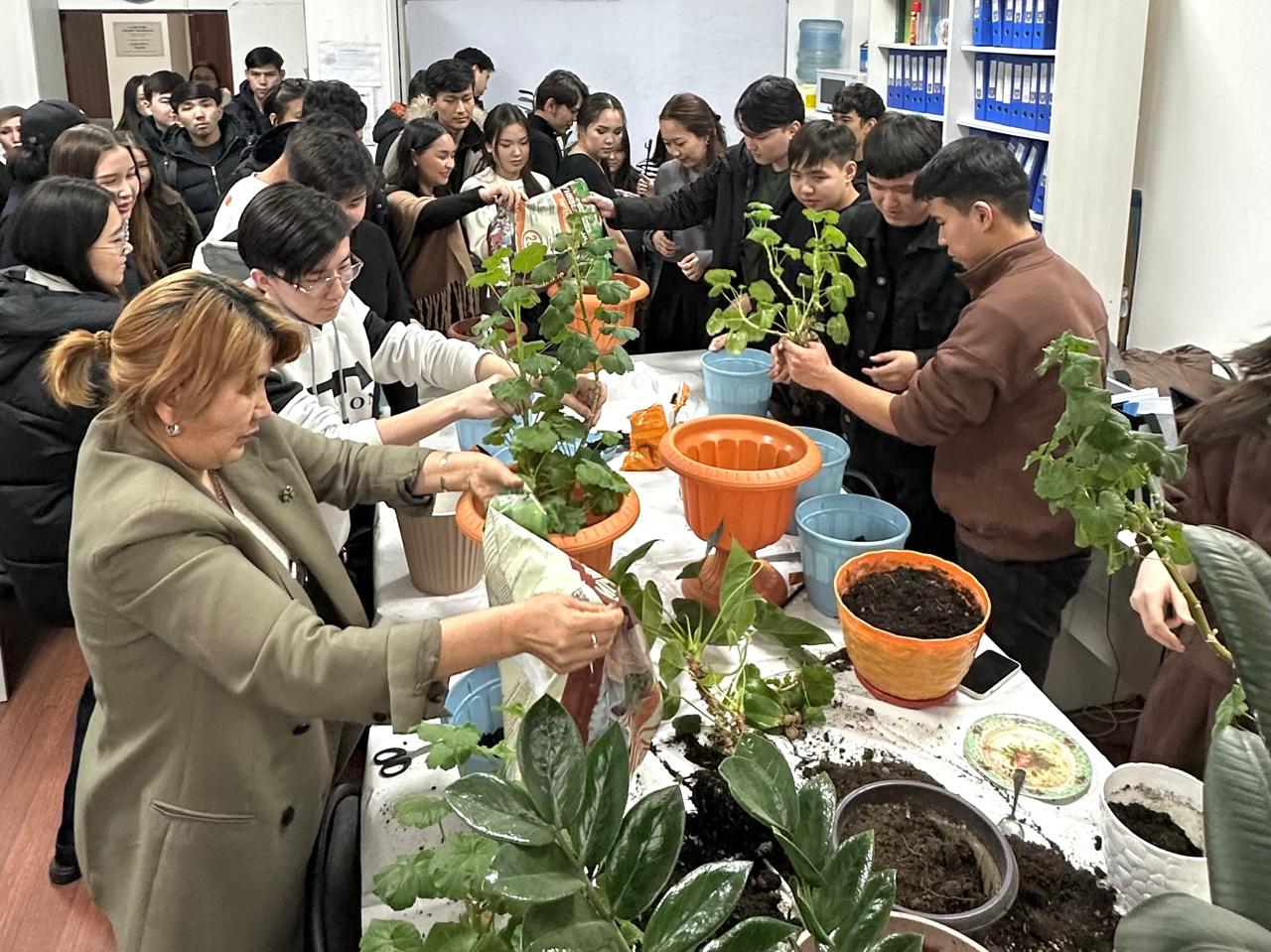 ТДМ 15: «Жасыл желек – ел байлығы» атты жасылдандыру акциясы өтті.